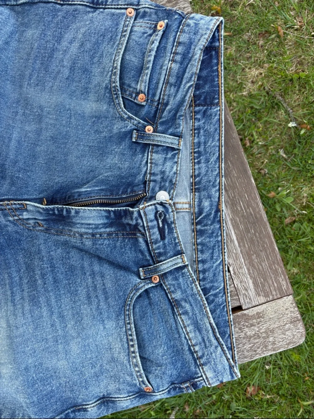 Levi's Men's Straight Blue Denim Jeans with Leather Patch